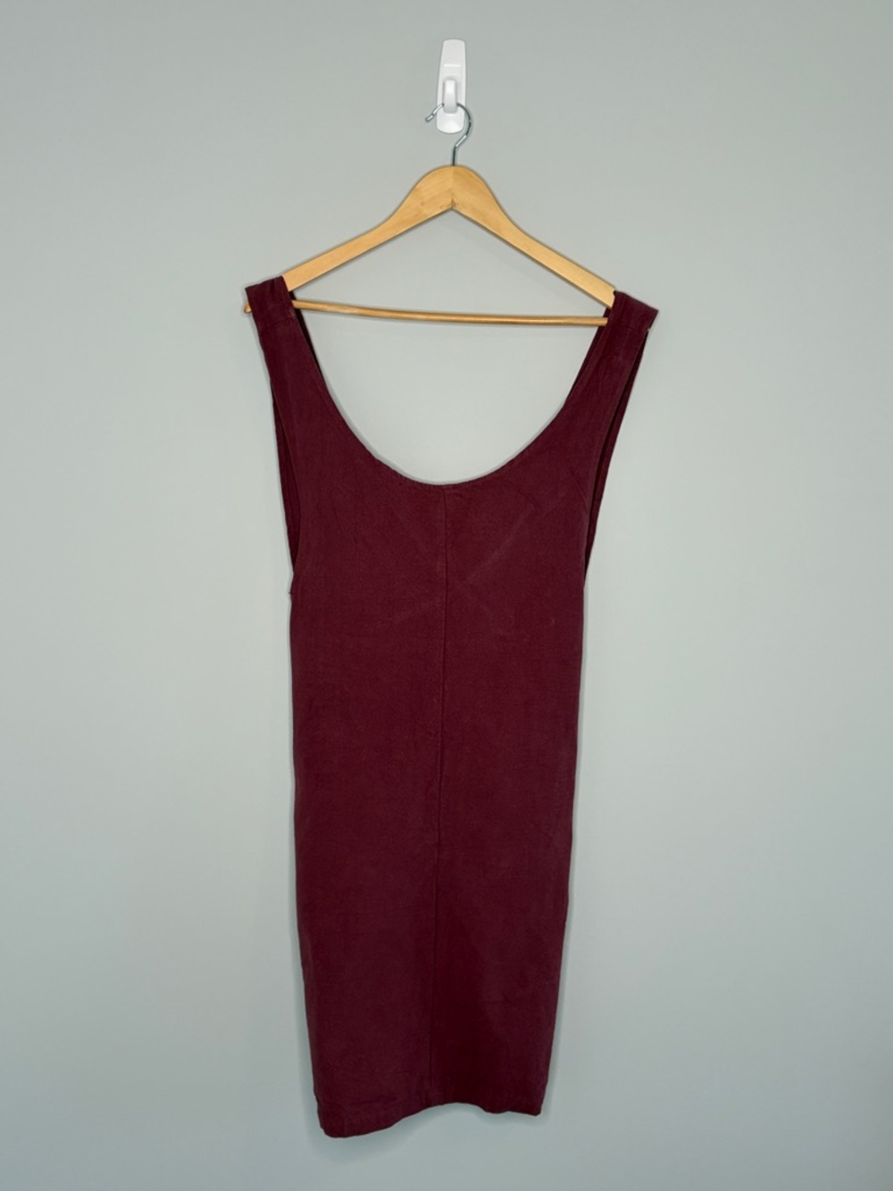 Linen 45% / 55% cotton. Apron for cooking or housekeeping. Cross-cross back